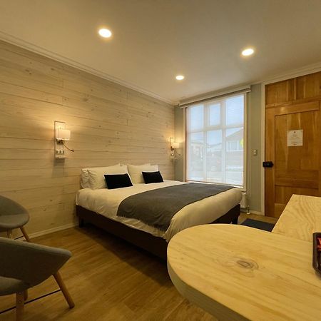 Hostal Boutique Puerta Roja Punta Arenas Bagian luar foto