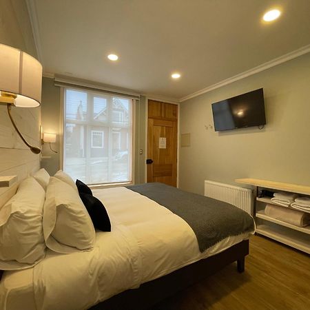 Hostal Boutique Puerta Roja Punta Arenas Bagian luar foto