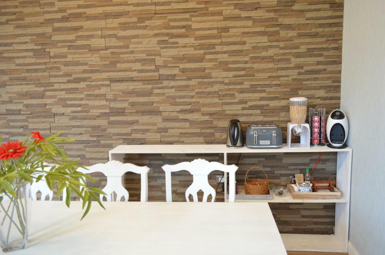 Hostal Boutique Puerta Roja Punta Arenas Bagian luar foto